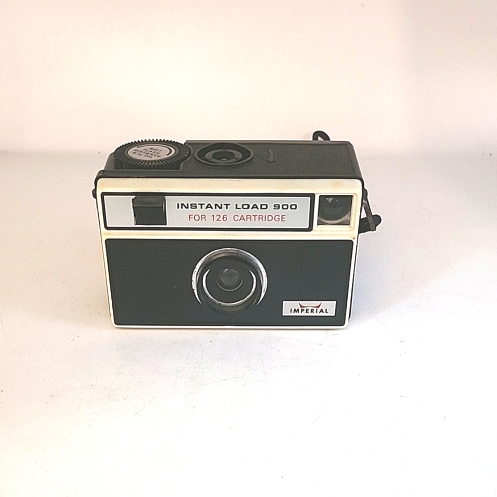 Vintage Imperial Instant Load 900 Camera For 126 Film